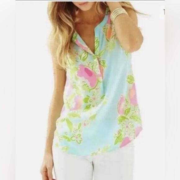 Lilly Pulitzer Stacey Top Sleeveless Floral silk blouse. Size M - Picture 1 of 8